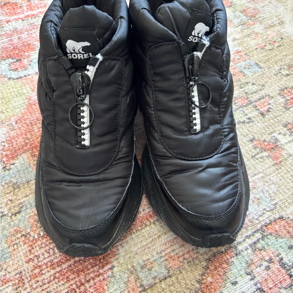 Sorel Black Quilted Zipper Slip-Ons